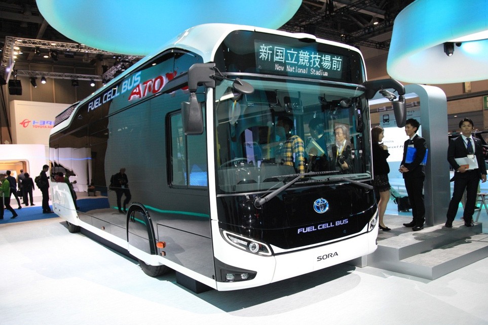 Triển lãm Tokyo 2017 là dịp hãng xe Toyota giới thiệu phiên bản thương mại mang tên  Sora của mẫu xe Fuel Cell Bus Concept mà hãng đã giới thiệu 1 năm trước. Mẫu xe này được kỳ vọng sẽ phục vụ du khách trong và ngoài nước trong kì Thế vận hội Olympics Tokyo 2020 và Paralympic Games.